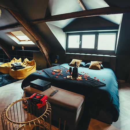 La Marble Room - Suite Balneo & Sauna أنجير المظهر الخارجي الصورة